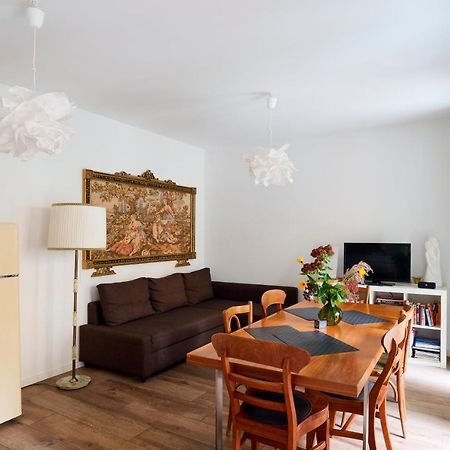 Beautiful And Cozy Remise For Up To 6 Guests Apartman Berlin Kültér fotó