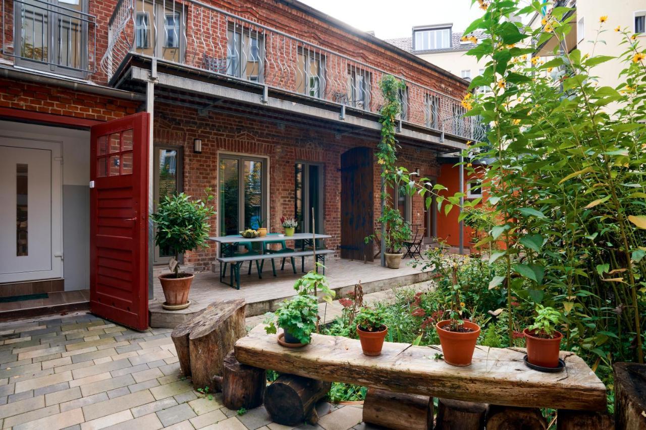 Beautiful And Cozy Remise For Up To 6 Guests Apartman Berlin Kültér fotó